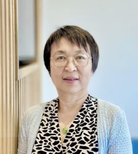 Rong (Rosa) Du, Registered Traditional Chinese Medicine Practitioner and Acupuncturist at Aurora North Medical Centre
